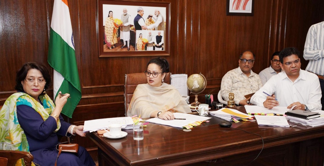 Health Revolution in Haryana: Minister Aarti Singh Rao Approves Major Diagnostic & Hygiene Upgrade